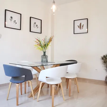 Teodosio Free Parking & Ac Seville