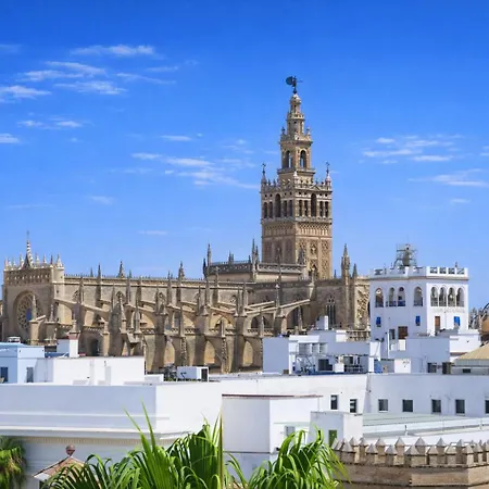 Teodosio Free Parking & Ac Sevilla