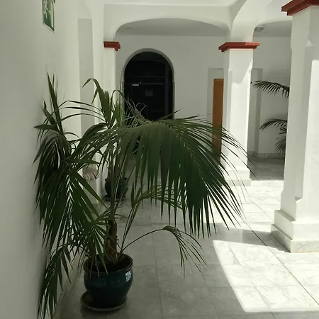 Teodosio Free Parking & Ac